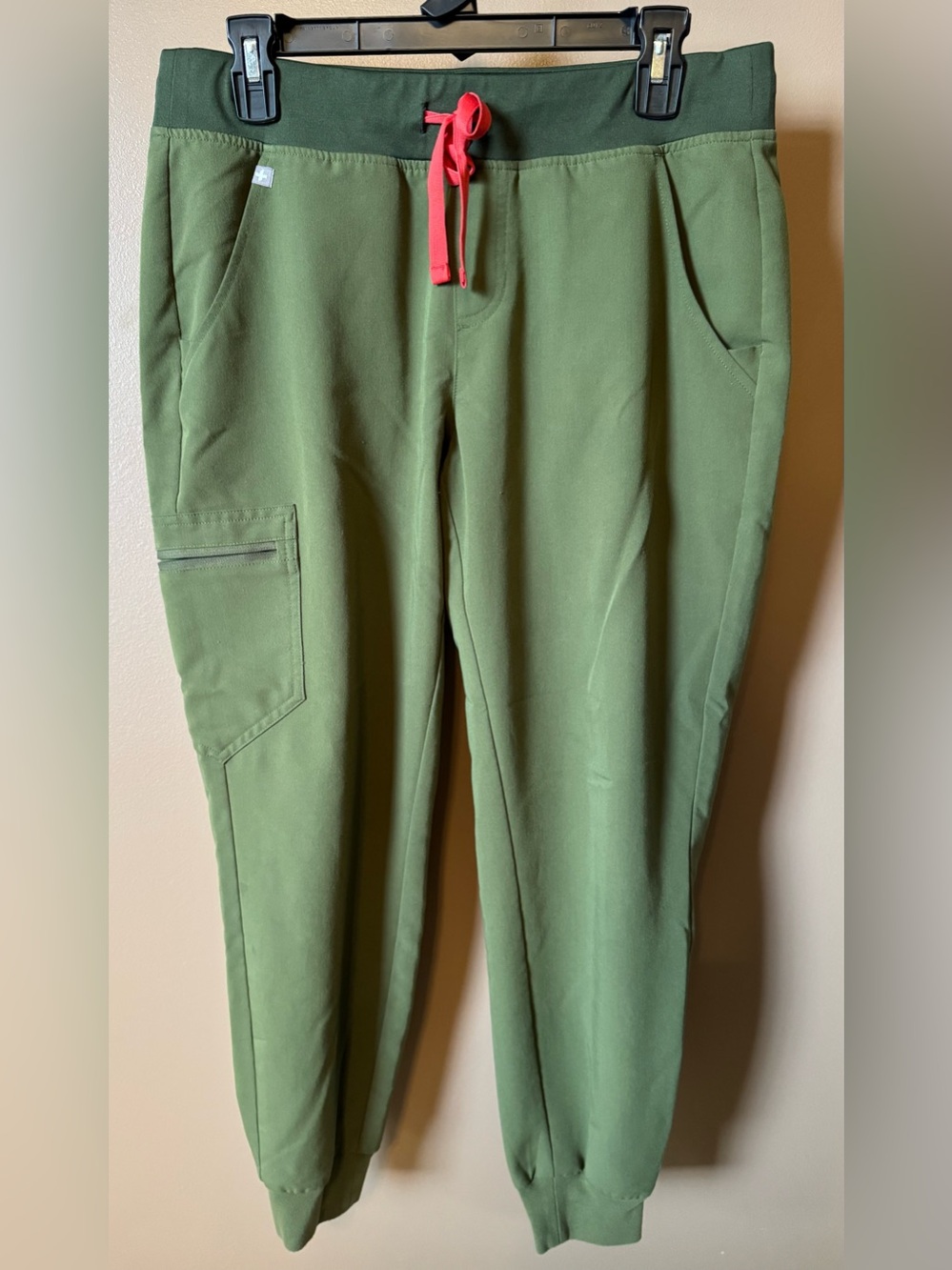Figs Dark Olive Zamora Scrub Pants MP. Rarely worn. Perfect shade of green! $40.